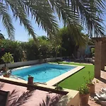 En La Playa Con Piscina, Premiado En 2026 !!! Hébergement de vacances Marbellac