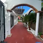 Holiday home En La Playa Con Piscina, Premiado En 2026 !!! Marbella
