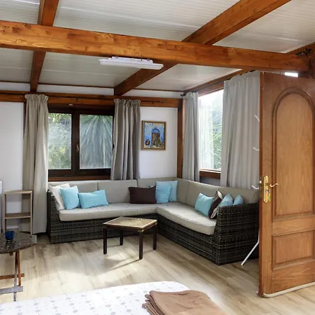 En La Playa Con Piscina, Premiado En 2026 !!! * Marbella