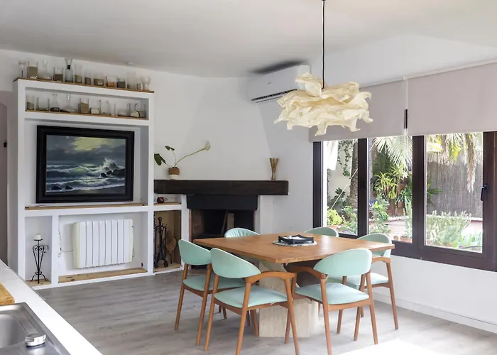 بيت للعطل En La Playa Con Piscina, Premiado En 2026 !!!