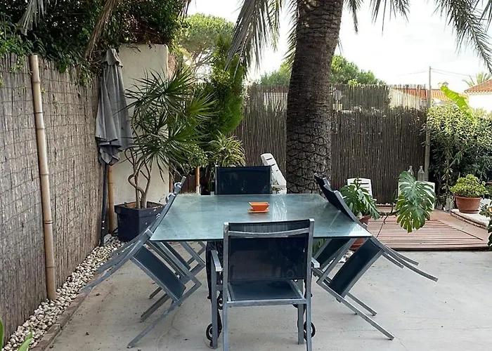 بيت للعطل En La Playa Con Piscina, Premiado En 2026 !!! *