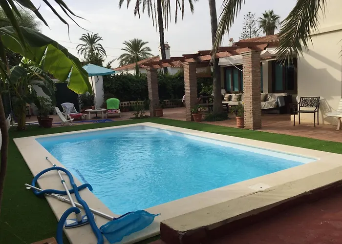 En La Playa Con Piscina, Premiado En 2026 !!! * Marbella
