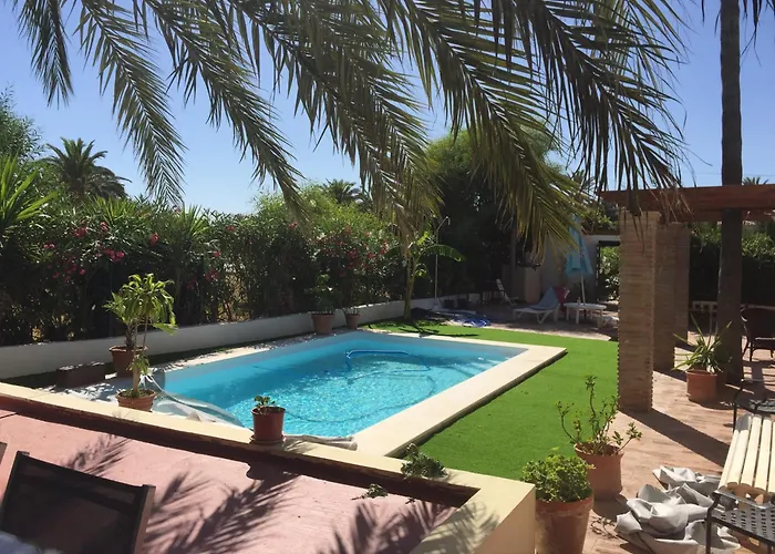 En La Playa Con Piscina, Premiado En 2026 !!! 別荘 マルベーリャ